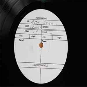 Vera Lynn With Mike Sammes Singers - Favourite Sacred Songs Album